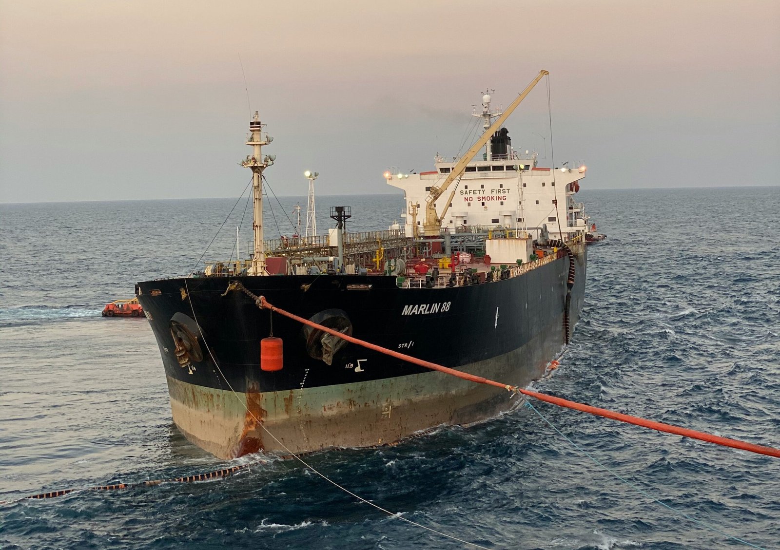 Jasa Fabrikasi Profesional | Oil Boom